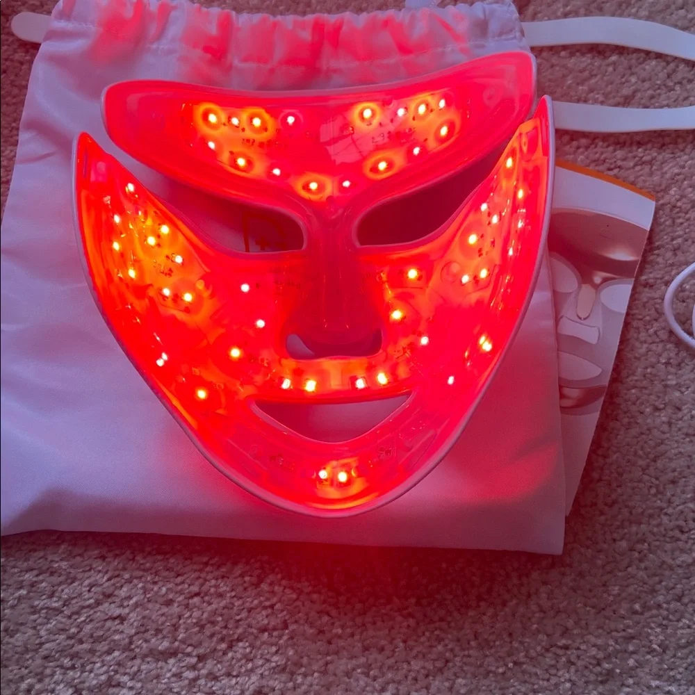 Dr. Dennis Gross DRx SpectraLite FaceWare Pro LED Mask – Rose Gold/White